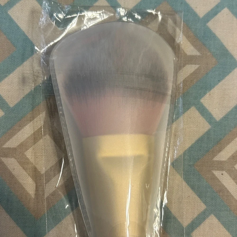 MAC Electric Wonder 126SES Split Fiber Brush ~ LIMITED EDITION New Authentic